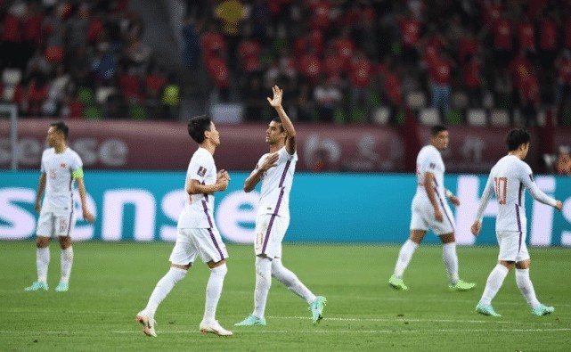 توتنهام وليفربول بث مباشر تويترمتابعة المباراة عبر منصات التواصل الاجتماعي